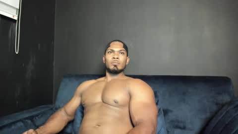 Snapshot of tayler_waka chatting on February 19, 2025, 3:28 am Tyler online show from February 19, 2025, 3:28 am