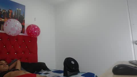 Snapshot of taylor_ass chatting on February 14, 2025, 10:07 am Taylor online show from February 14, 2025, 10:07 am