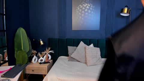 Snapshot of taylor_bennet chatting on February 5, 2025, 6:15 pm Taylor Bennet online show from February 5, 2025, 6:15 pm