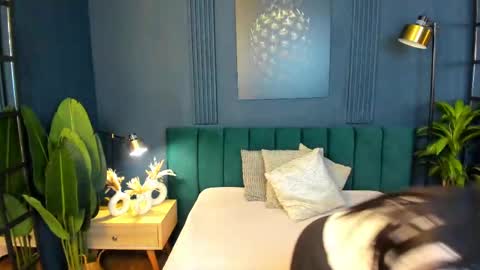 Snapshot of taylor_bennet chatting on February 10, 2025, 6:35 pm Taylor Bennet online show from February 10, 2025, 6:35 pm