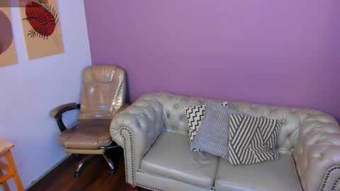 Snapshot of taylor_bennet chatting on October 13, 2025, 12:05 pm Taylor Bennet online show from October 13, 2025, 12:05 pm