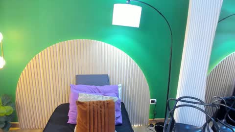 Snapshot of taylor_bennet chatting on November 24, 2025, 11:21 am Taylor Bennet online show from November 24, 2025, 11:21 am