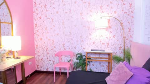 Taylor Bennet online show from April 8, 2026, 11:32 am