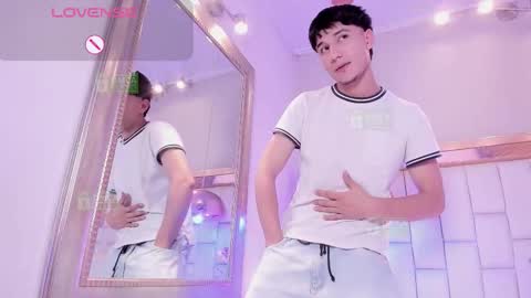 taylor_brooks_ online show from March 28, 2026, 9:25 pm