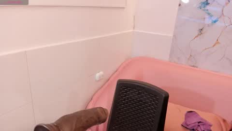 Snapshot of taylor_cupper_ chatting on February 20, 2026, 4:20 am taylor_cupper_ online show from February 20, 2026, 4:20 am