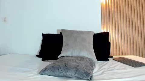 Snapshot of taylor_evanss1 chatting on September 11, 2025, 8:42 pm Taylor online show from September 11, 2025, 8:42 pm