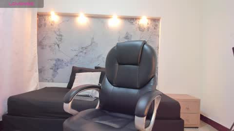 Snapshot of taylor_evanss1 chatting on September 19, 2025, 11:55 am Taylor online show from September 19, 2025, 11:55 am