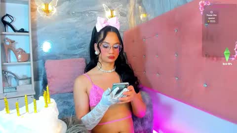 Taylor Sanz online show from December 4, 2025, 10:57 am