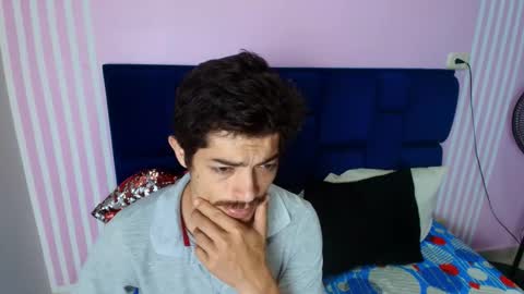 taylor stele online show from May 11, 2026, 7:33 pm