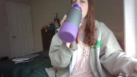 taylorslay online show from December 13, 2025, 7:53 pm