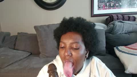 Snapshot of taylorsosweets chatting on February 26, 2025, 5:39 pm Taylor online show from February 26, 2025, 5:39 pm