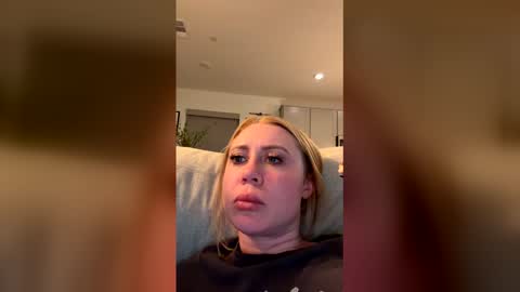 Snapshot of taylorxxxrae chatting on February 9, 2026, 4:16 am Taylor Rae online show from February 9, 2026, 4:16 am