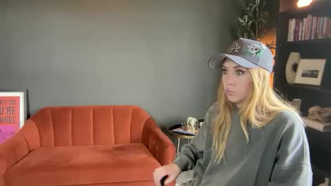 Snapshot of taylorxxxrae chatting on February 11, 2026, 9:09 pm Taylor Rae online show from February 11, 2026, 9:09 pm