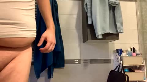 Snapshot of tbest1986 chatting on February 14, 2026, 8:55 am Tbest1986 online show from February 14, 2026, 8:55 am