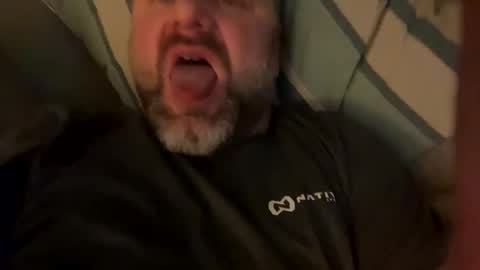 Snapshot of tbiz82 chatting on March 9, 2025, 8:51 am Tbiz82 online show from March 9, 2025, 8:51 am