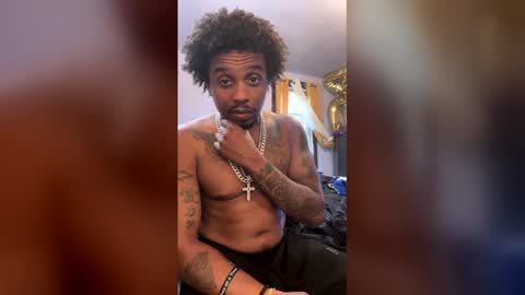 tbone199169 online show from May 18, 2026, 5:41 pm