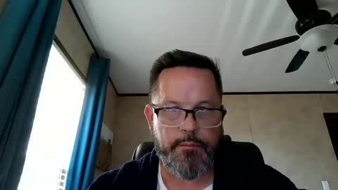 Snapshot of tdhawk87 chatting on December 2, 2025, 8:37 pm tdhawk87 online show from December 2, 2025, 8:37 pm