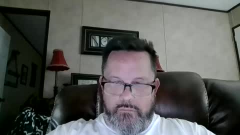 Snapshot of tdhawk87 chatting on February 17, 2026, 8:59 pm tdhawk87 online show from February 17, 2026, 8:59 pm