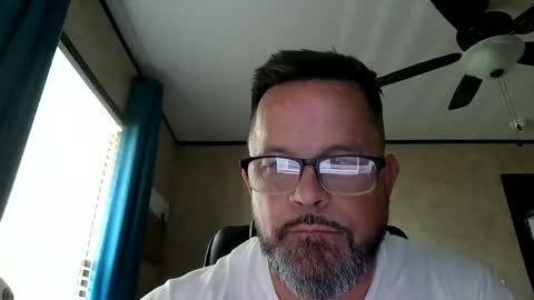 Snapshot of tdhawk87 chatting on April 7, 2026, 7:03 pm tdhawk87 online show from April 7, 2026, 7:03 pm