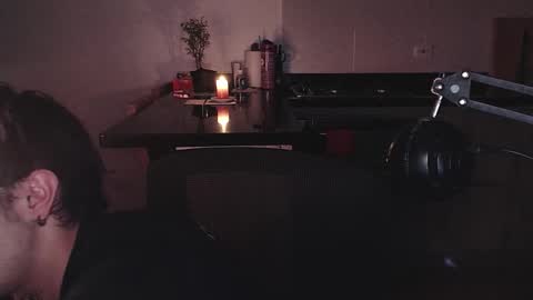 Teo independent model online show from February 3, 2026, 2:32 am