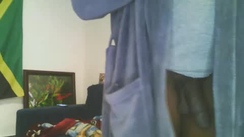 Snapshot of te3jani chatting on February 3, 2025, 11:09 am te3jani online show from February 3, 2025, 11:09 am