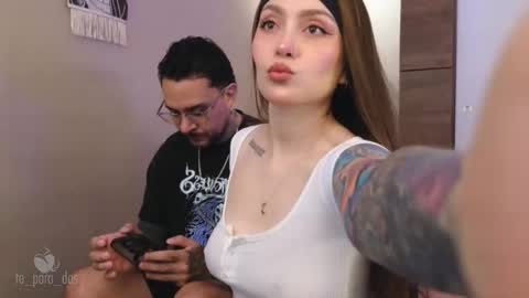 Snapshot of te_para_dos chatting on October 18, 2025, 2:51 pm Leo and Luna online show from October 18, 2025, 2:51 pm