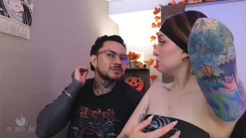 Snapshot of te_para_dos chatting on October 25, 2025, 4:24 pm Leo and Luna online show from October 25, 2025, 4:24 pm