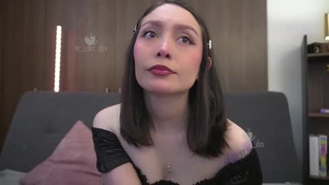 Snapshot of te_para_dos chatting on February 26, 2026, 3:33 pm Leo and Luna online show from February 26, 2026, 3:33 pm