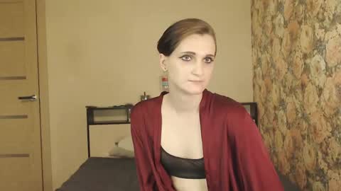 Snapshot of tearjuly chatting on April 12, 2026, 3:06 pm July online show from April 12, 2026, 3:06 pm