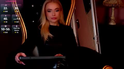 Snapshot of teasingjulianna chatting on November 11, 2025, 10:32 pm teasingjulianna online show from November 11, 2025, 10:32 pm