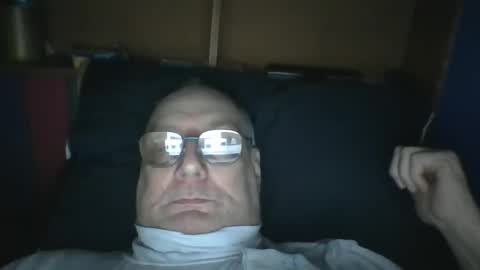 Mark online show from November 15, 2025, 8:27 pm