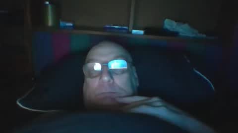 Snapshot of tebb61 chatting on December 22, 2025, 8:22 am Mark online show from December 22, 2025, 8:22 am