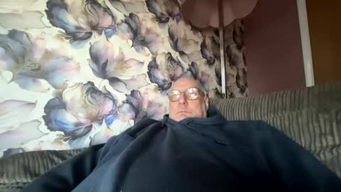Snapshot of tebb61 chatting on January 10, 2026, 3:25 pm Mark online show from January 10, 2026, 3:25 pm