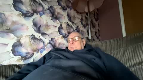 Snapshot of tebb61 chatting on January 12, 2026, 3:17 pm Mark online show from January 12, 2026, 3:17 pm