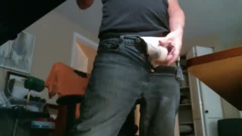 Snapshot of techloot chatting on November 8, 2025, 7:56 pm techloot online show from November 8, 2025, 7:56 pm