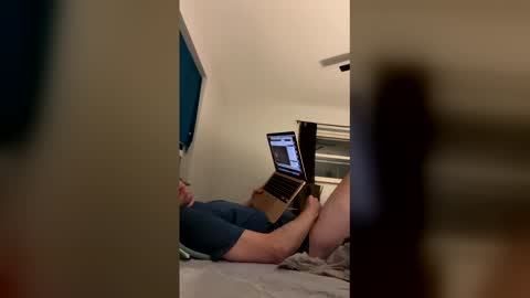 Snapshot of ted9313 chatting on January 15, 2026, 2:05 am ted9313 online show from January 15, 2026, 2:05 am