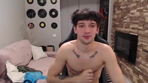 Teddy online show from November 16, 2025, 12:44 pm