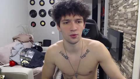 Teddy online show from December 1, 2025, 6:07 am