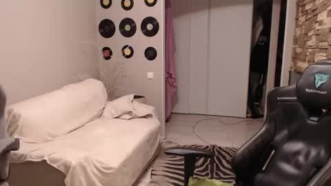 Snapshot of teddy_mode chatting on March 2, 2026, 2:36 am Teddy online show from March 2, 2026, 2:36 am