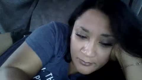 Snapshot of tee1luv chatting on November 24, 2025, 12:43 am tee1luv online show from November 24, 2025, 12:43 am