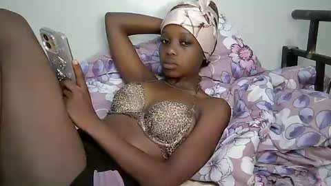 Snapshot of tee_maya chatting on May 28, 2026, 10:51 pm Baby maya online show from May 28, 2026, 10:51 pm