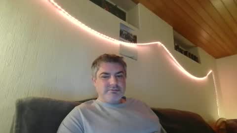 Snapshot of teeforyou chatting on February 1, 2025, 10:23 pm Peter online show from February 1, 2025, 10:23 pm