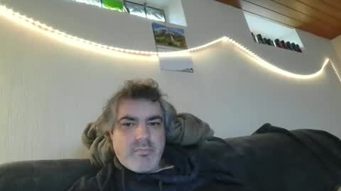 Snapshot of teeforyou chatting on February 10, 2026, 1:26 pm Peter online show from February 10, 2026, 1:26 pm