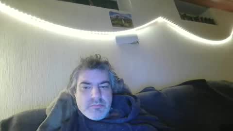 Snapshot of teeforyou chatting on February 11, 2026, 6:13 pm Peter online show from February 11, 2026, 6:13 pm