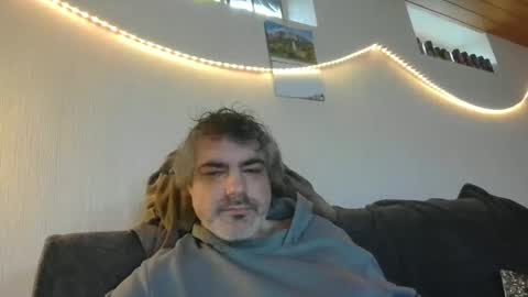 Snapshot of teeforyou chatting on March 1, 2026, 11:01 am Peter online show from March 1, 2026, 11:01 am