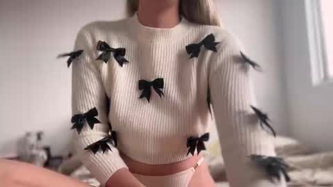 Amy No penetration Virgiin giirl online show from October 15, 2025, 2:39 pm