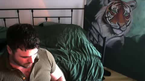 Snapshot of tehvillain chatting on February 4, 2025, 9:10 pm tehvillain online show from February 4, 2025, 9:10 pm