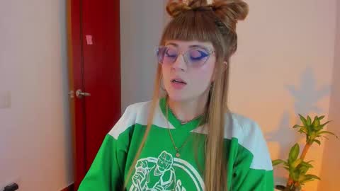 tekila__ online show from February 10, 2026, 8:57 pm