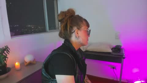 tekila__ online show from April 1, 2026, 2:12 am