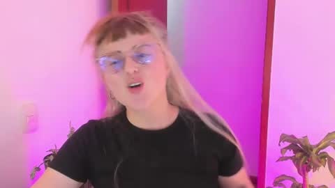 Snapshot of tekila__ chatting on June 25, 2026, 1:05 am tekila__ online show from June 25, 2026, 1:05 am